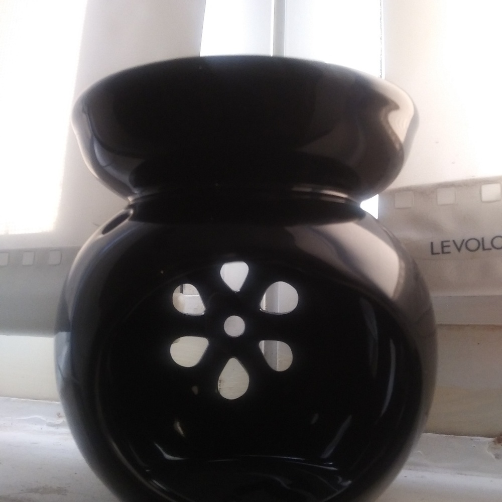 Ceramic Fragrance Burner.